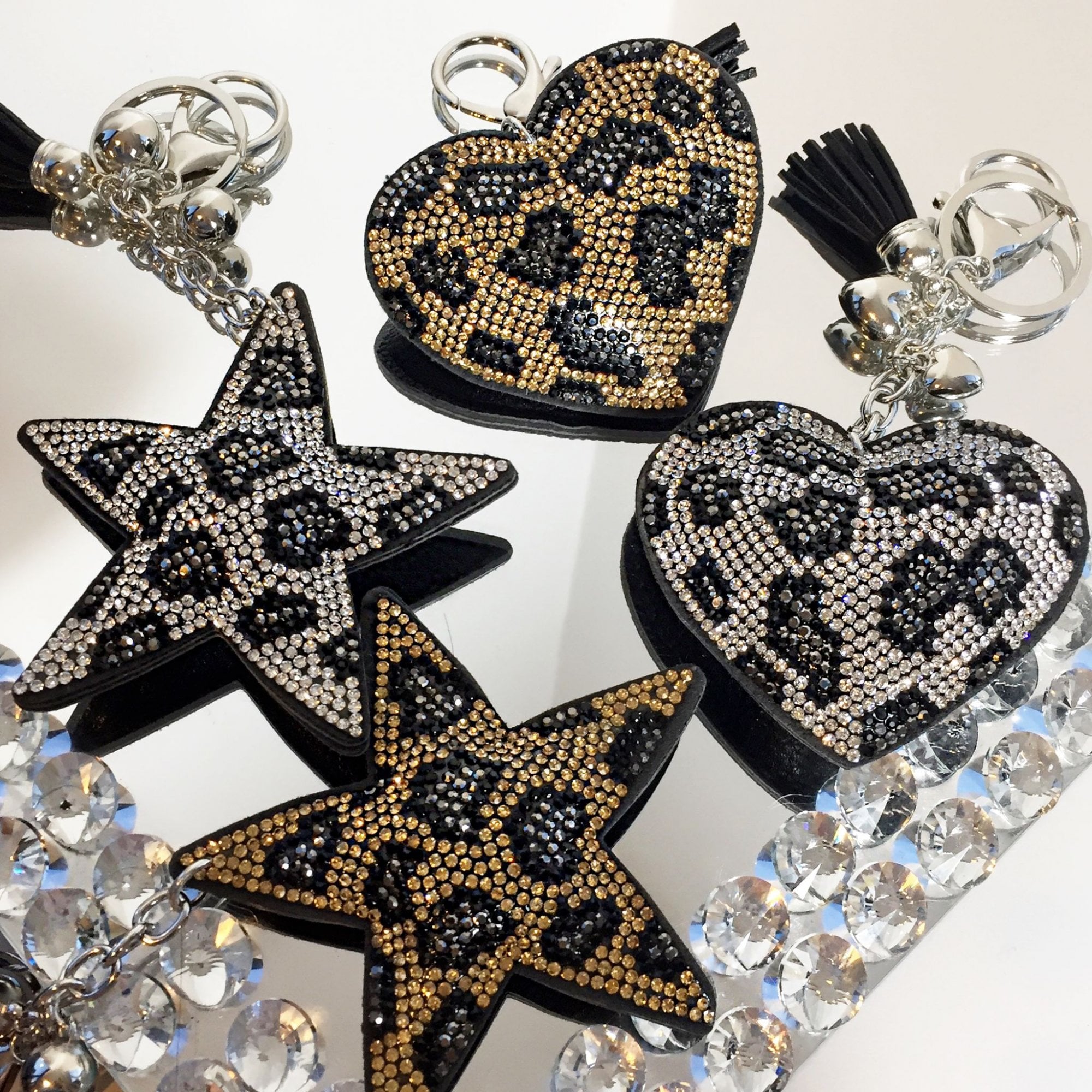 Crystal Padded Heart Keyring Leopard, drawing attention to tassle Material