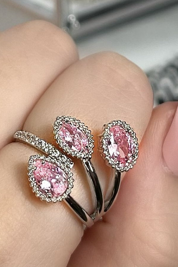 Crystal Triple Teardrop Ring Pink, with a closer look at the design details