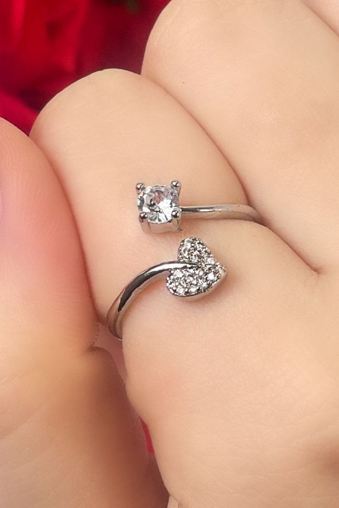 Crystal Love Struck Ring Silver, drawing attention to curved Design