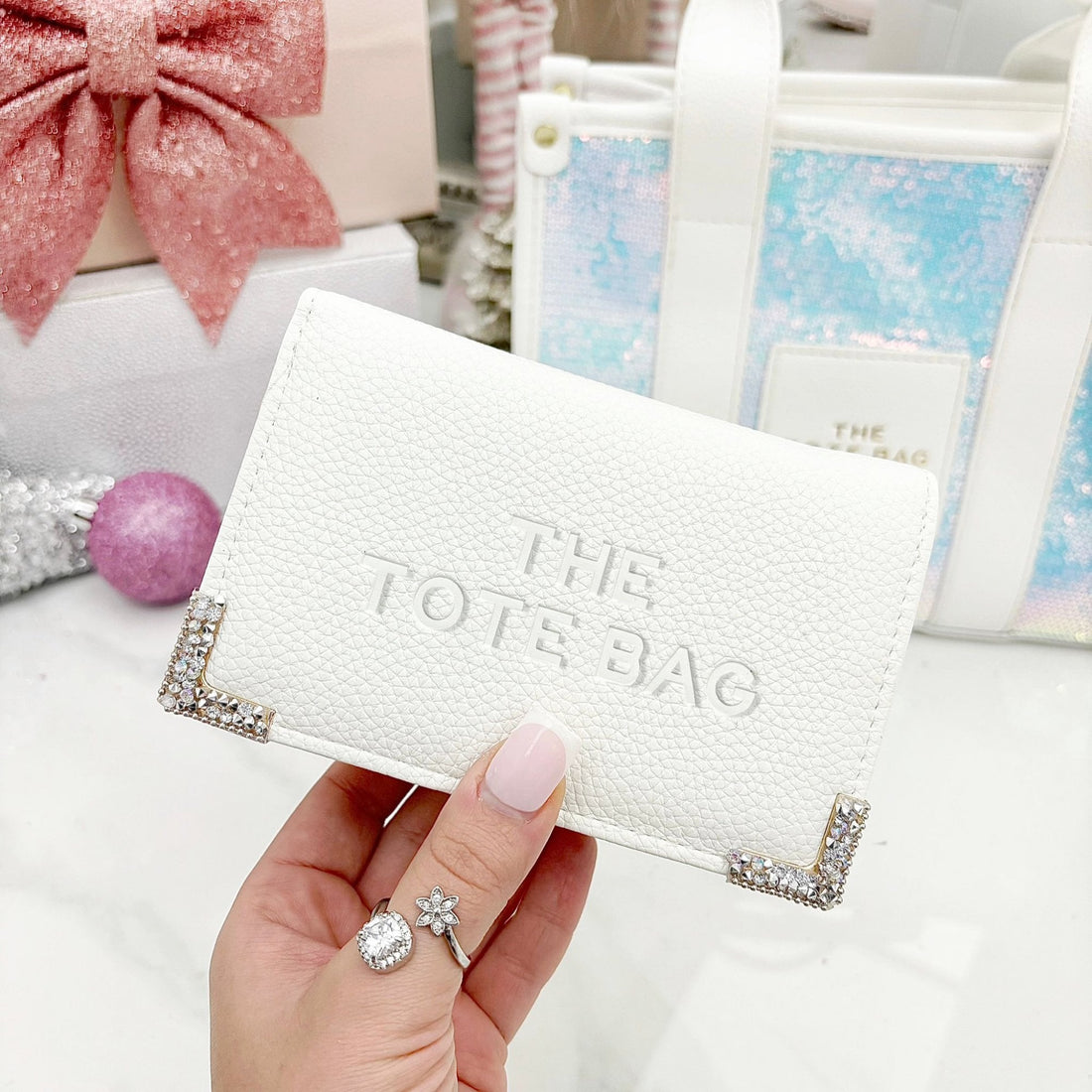 Sparkly Tote Bag Purse White, highlighting pockets inside