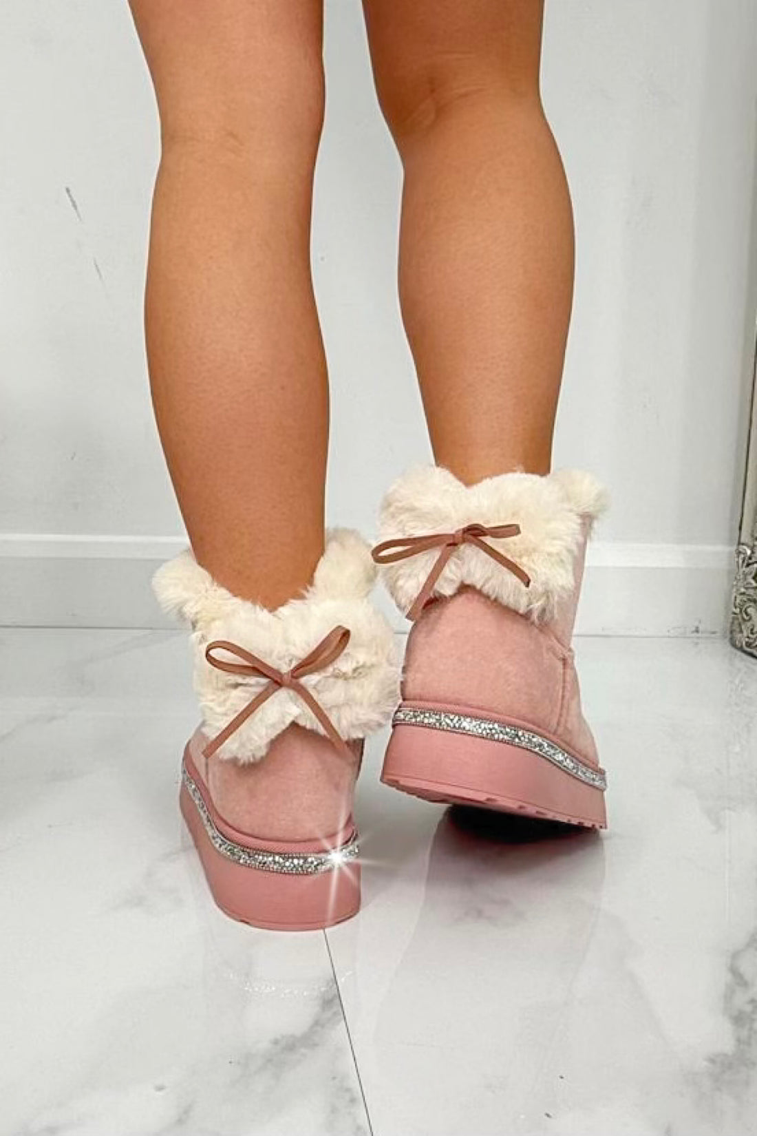 Crystal Faux Fur Bow Snugg Boots Pink