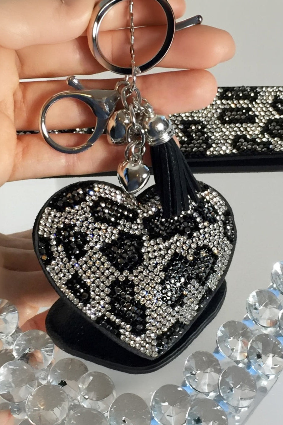 Crystal Padded Heart Keyring Snow Leopard