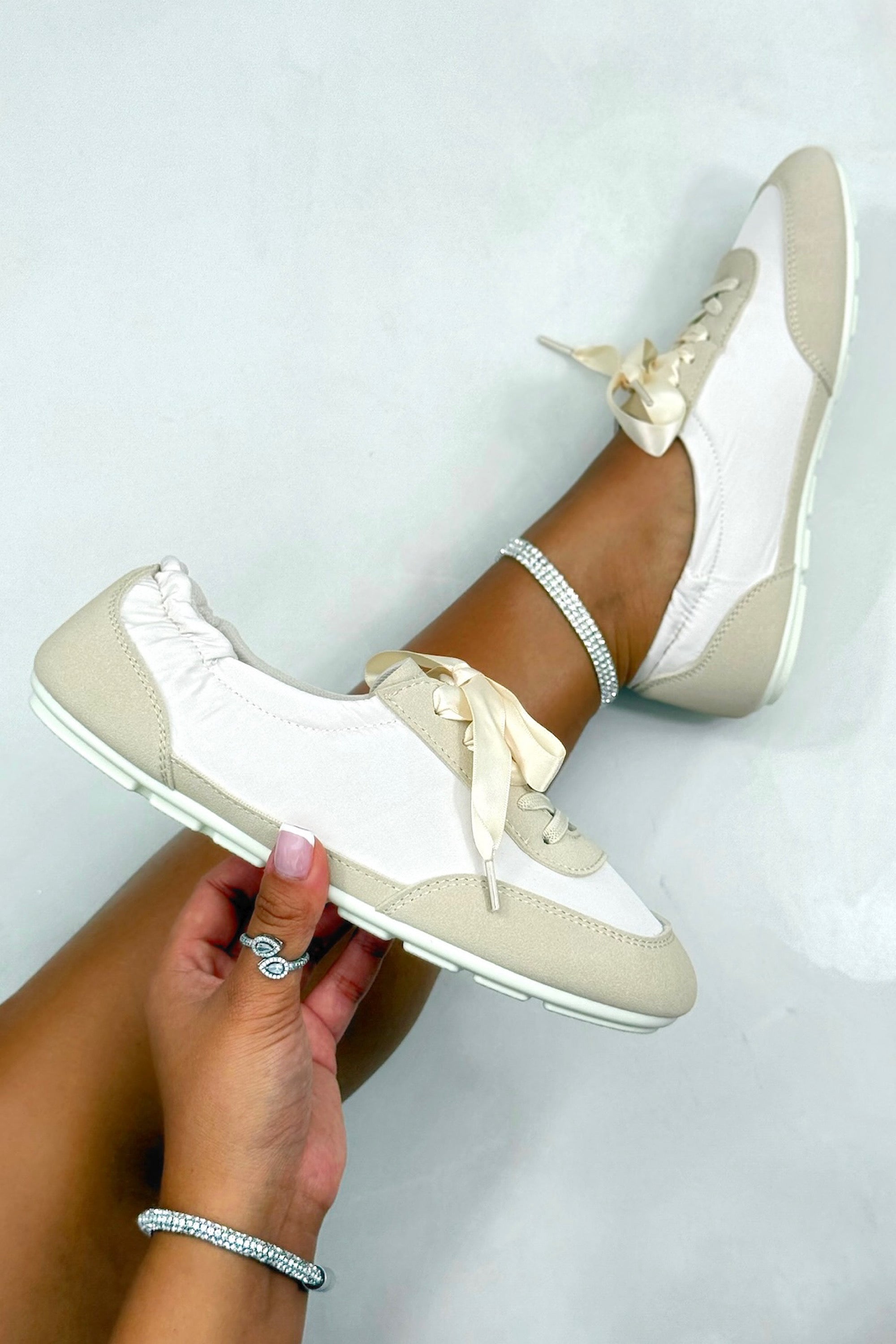 Comfort Ballet Runner Trainers Nude