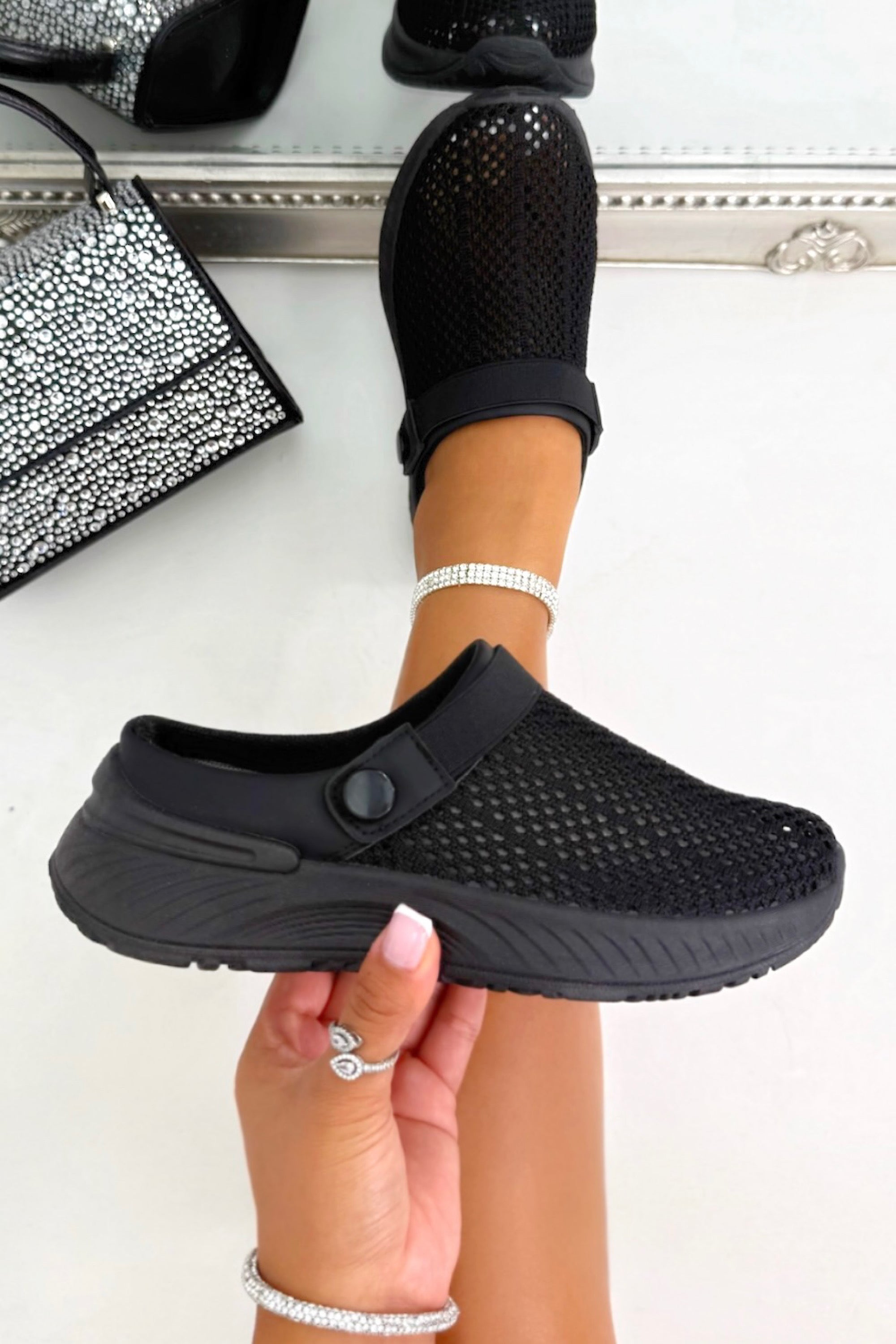 Comfort Easy-Move Clog Sliders Black