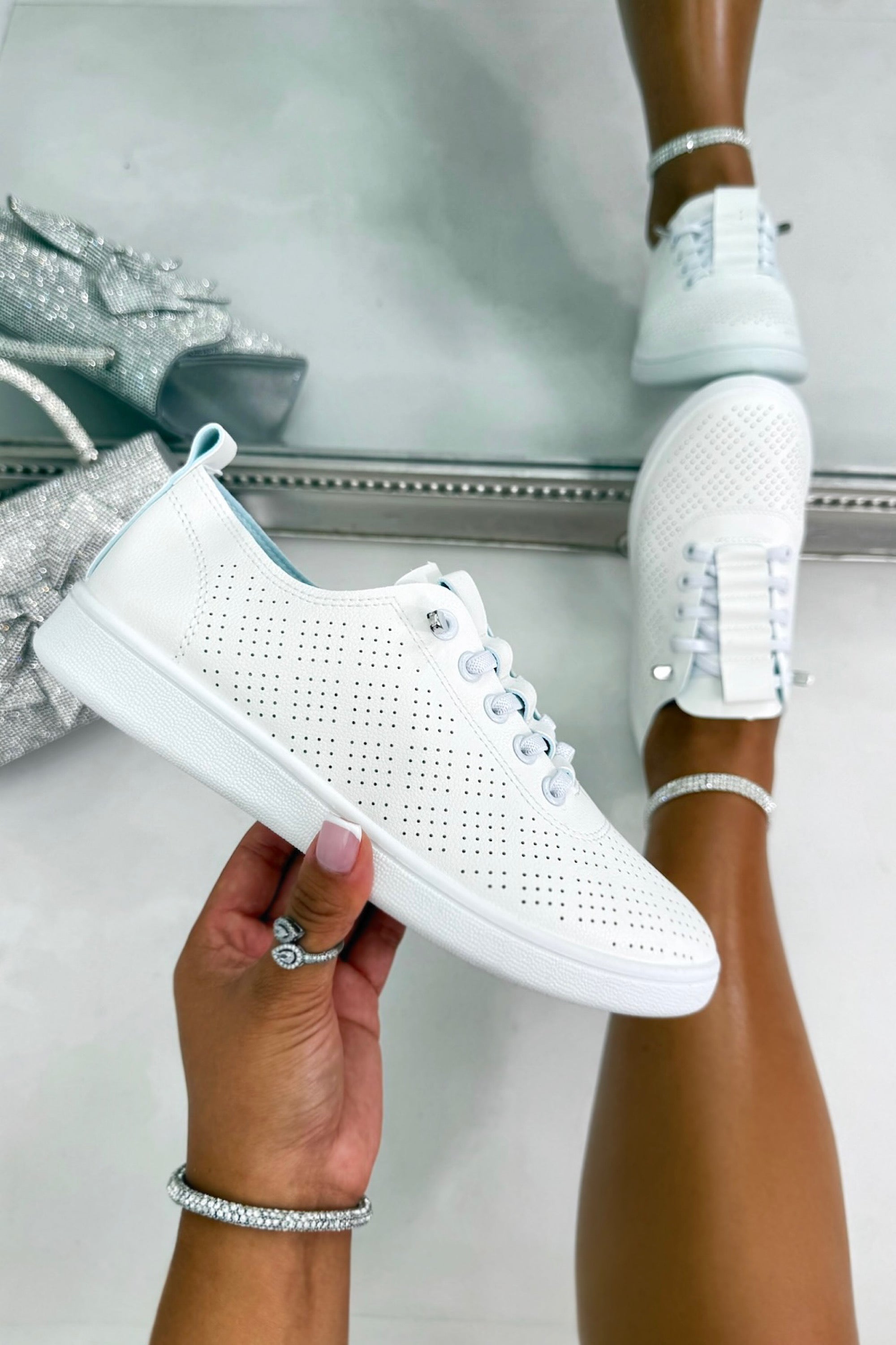 Crystal Comfort Breeze Loop Trainers White