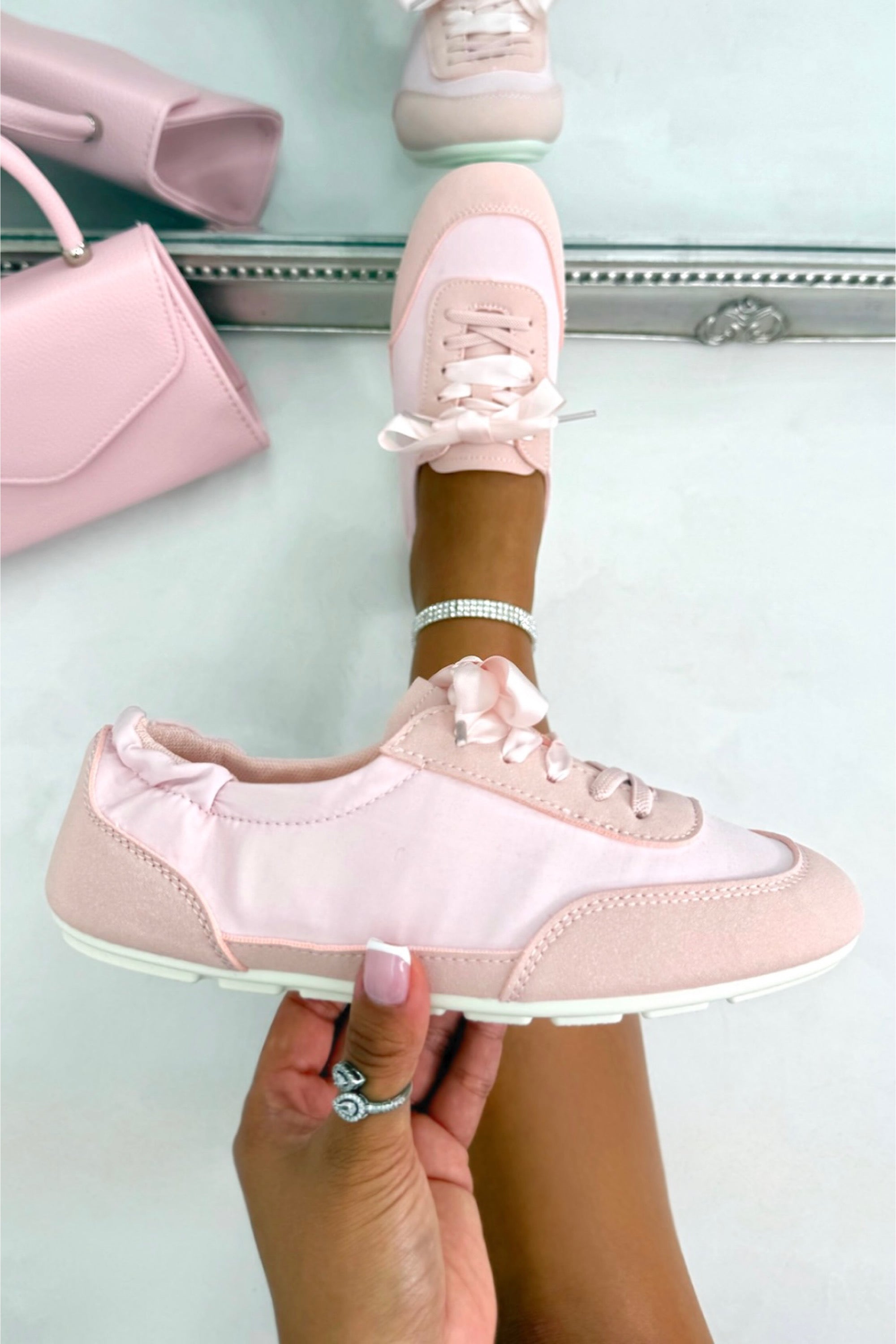 Comfort Ballet Runner Trainers Pink