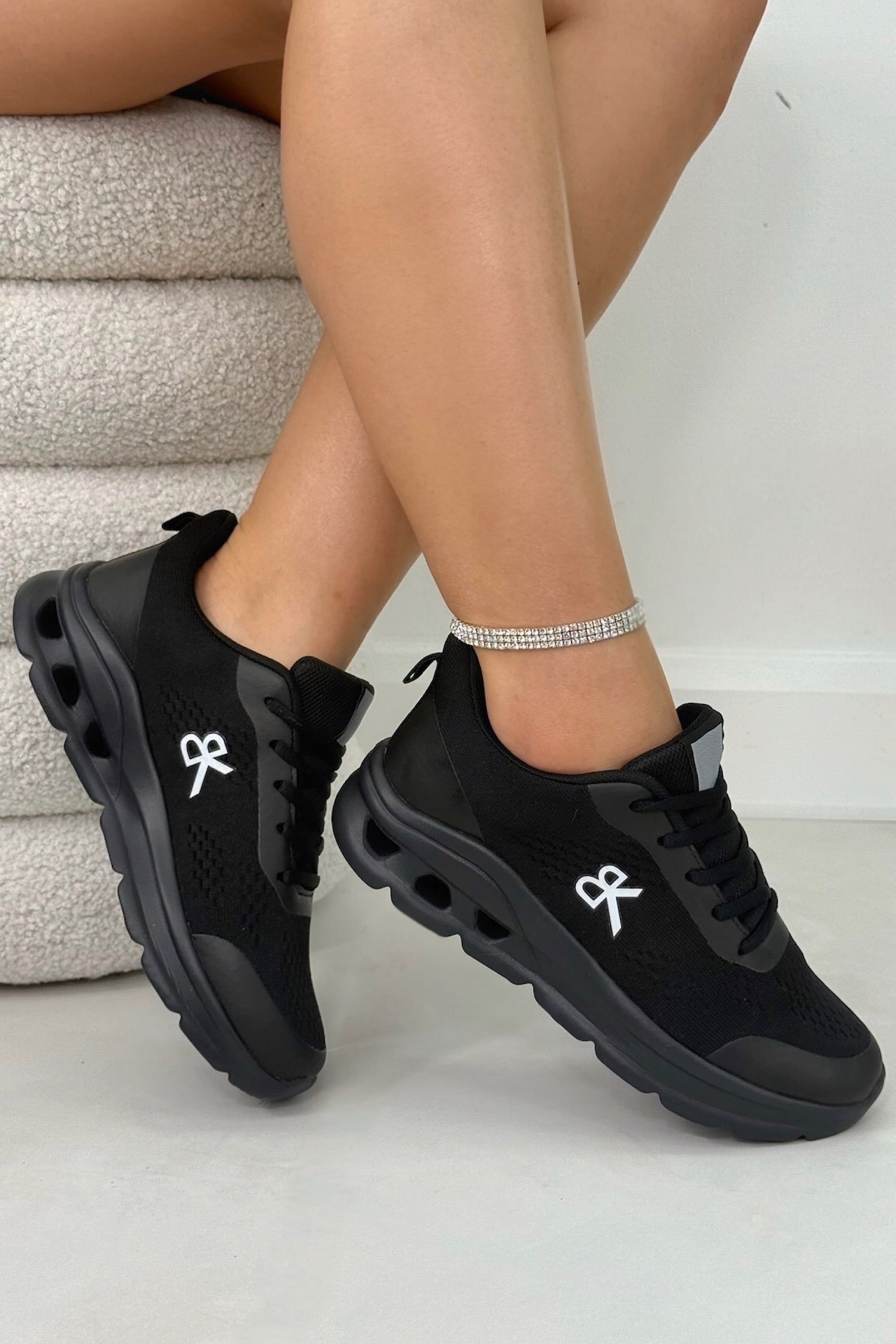 Everyday AirFlex Lightweight Lace-Up Comfort Trainers Black, capturing cushioned insole