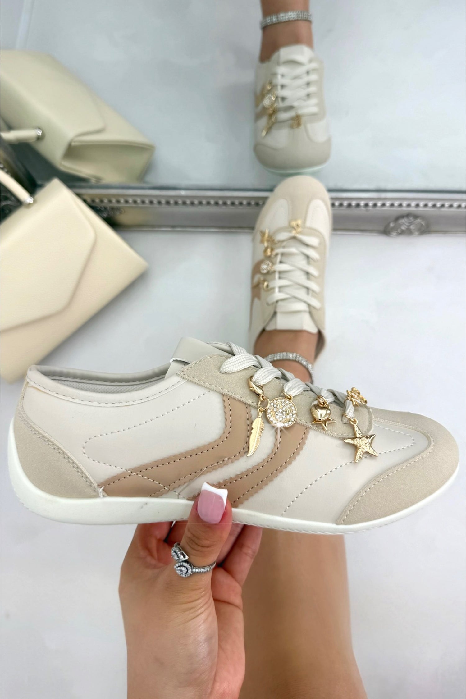 Sparkly Charm Horizon Trainers Nude