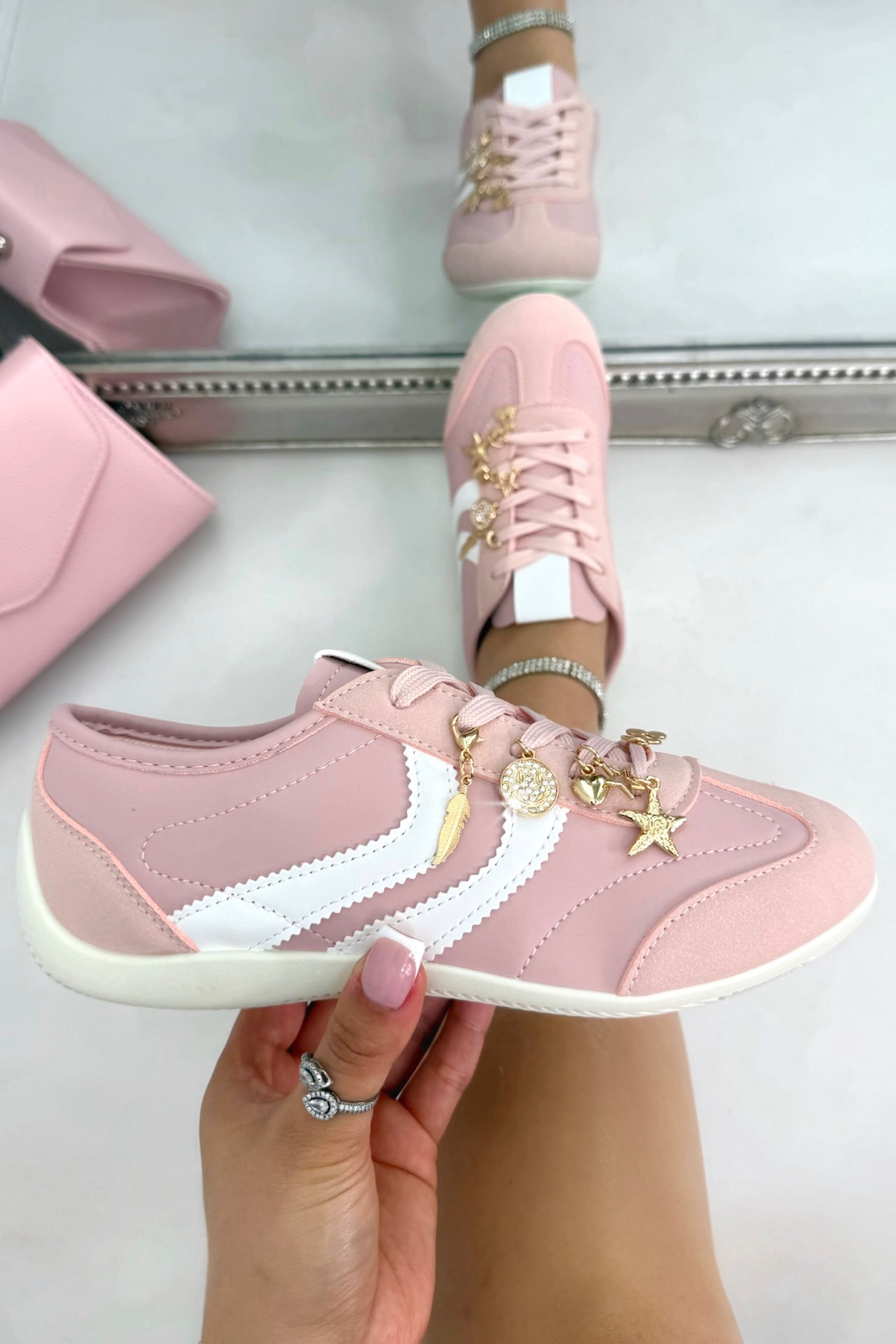 Sparkly Charm Horizon Trainers Pink