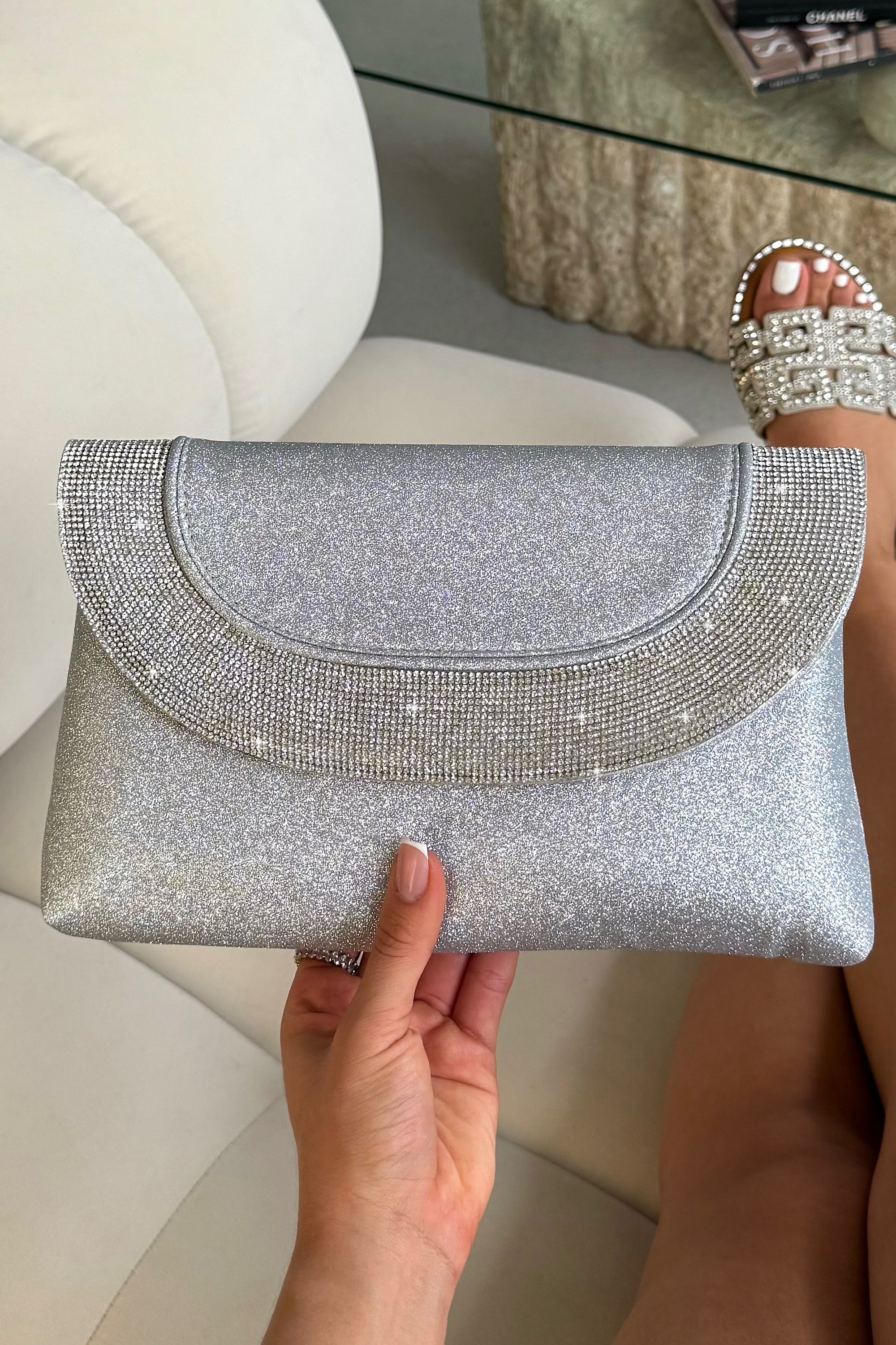 Glitter Luxe Metallic Crystal Envelope Clutch Bag Silver showcasing a sleek envelope silhouette with sparkling crystal embellishments.