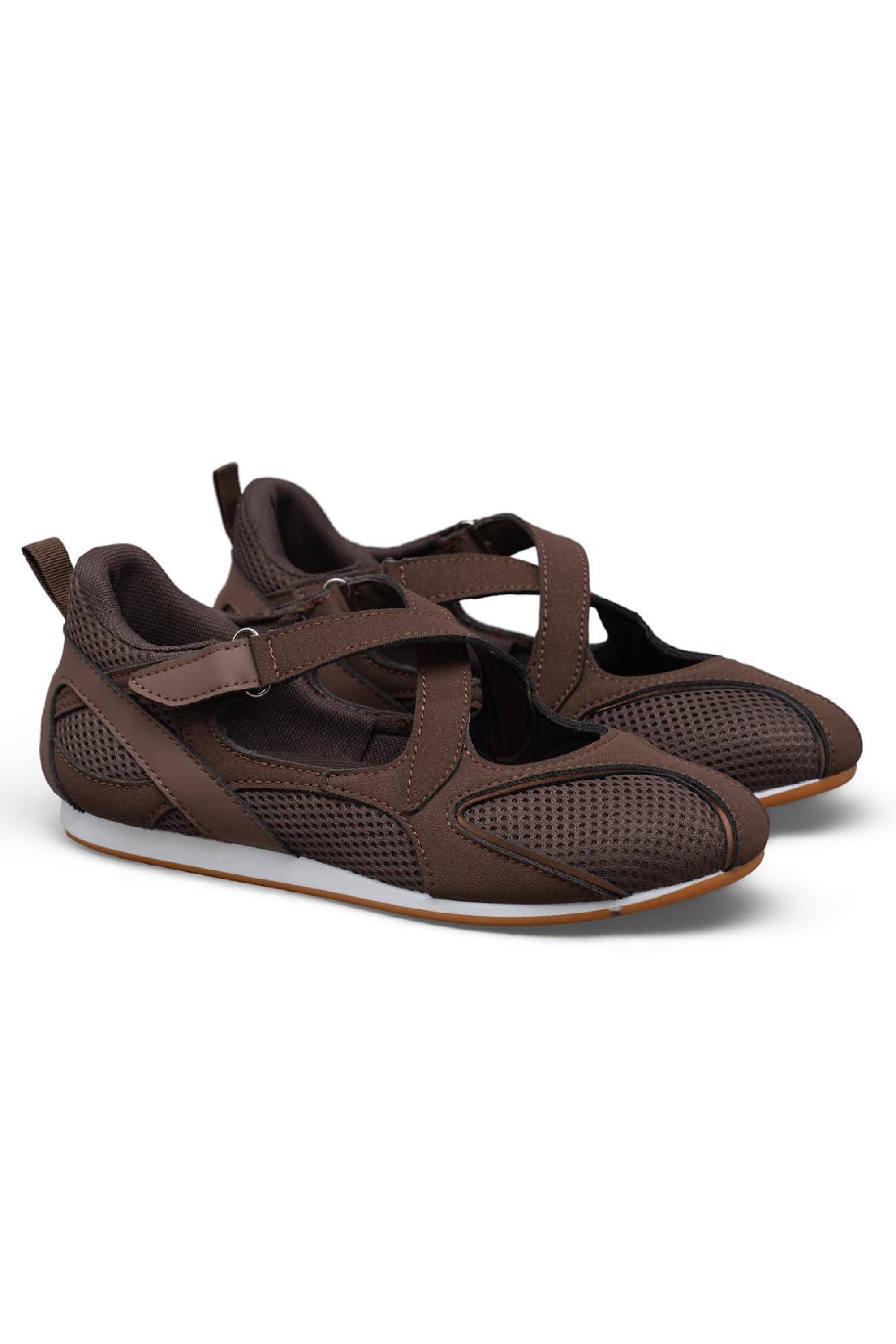 Comfort Velocity Shadowline Trainers Brown