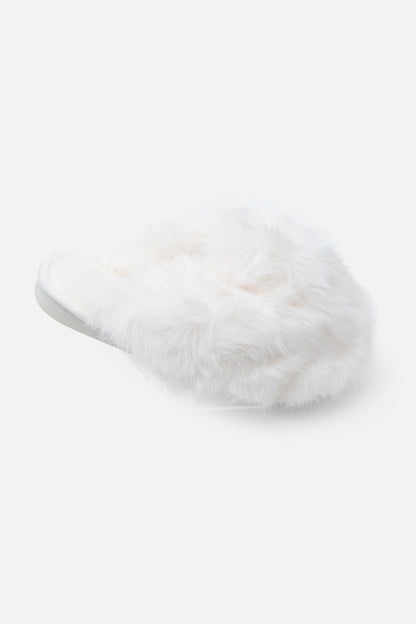 Ultimate Cosy Fluffy Slippers White, featuring faux Fur
